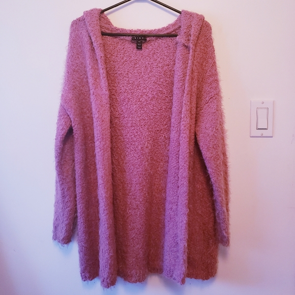 Cardigan - Picture 1 of 2